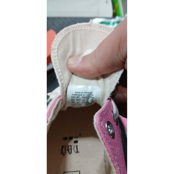 Converse Women's Chuck Taylor 70 Low Lifestyle Shoes Sneakers Size Wmn6.5/Men4.5 - Picture 7 of 7